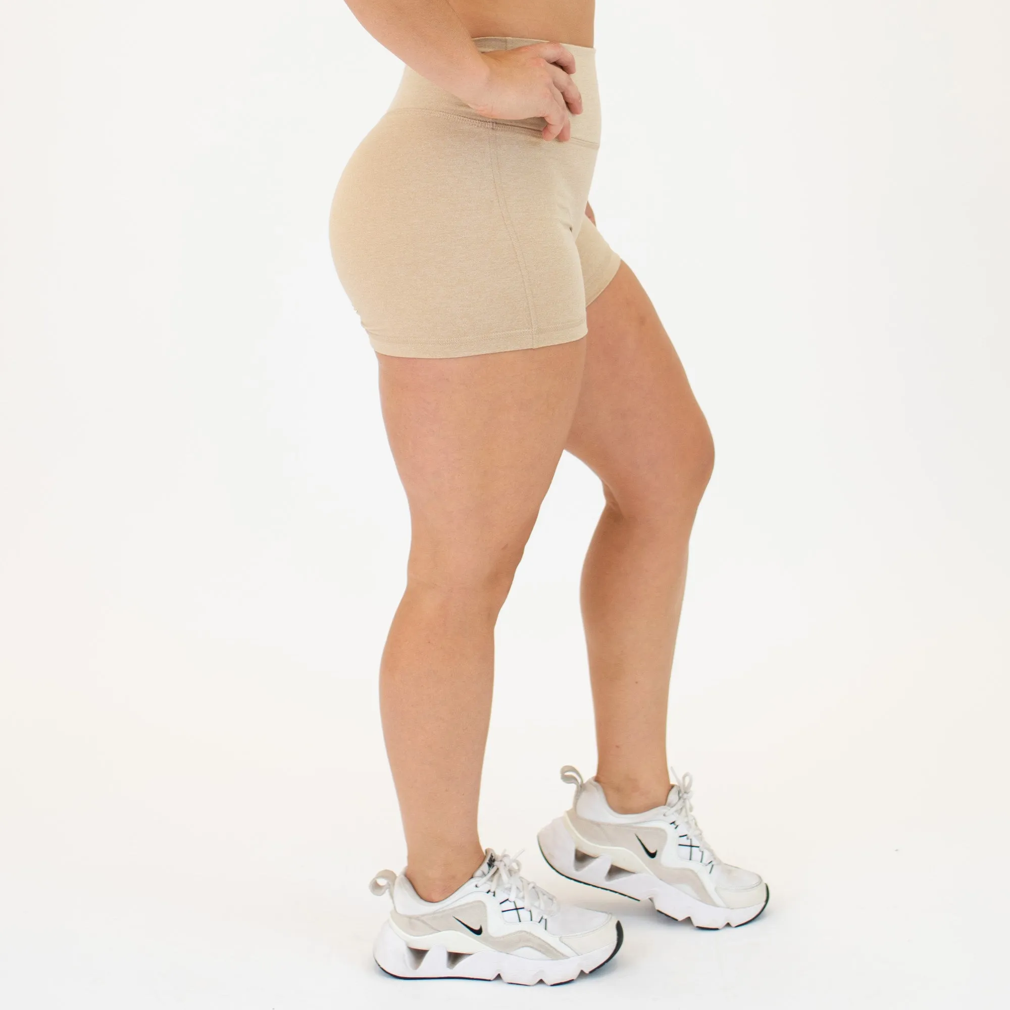 Ascend Short 3.25" - No Front Seam - Higher Rise