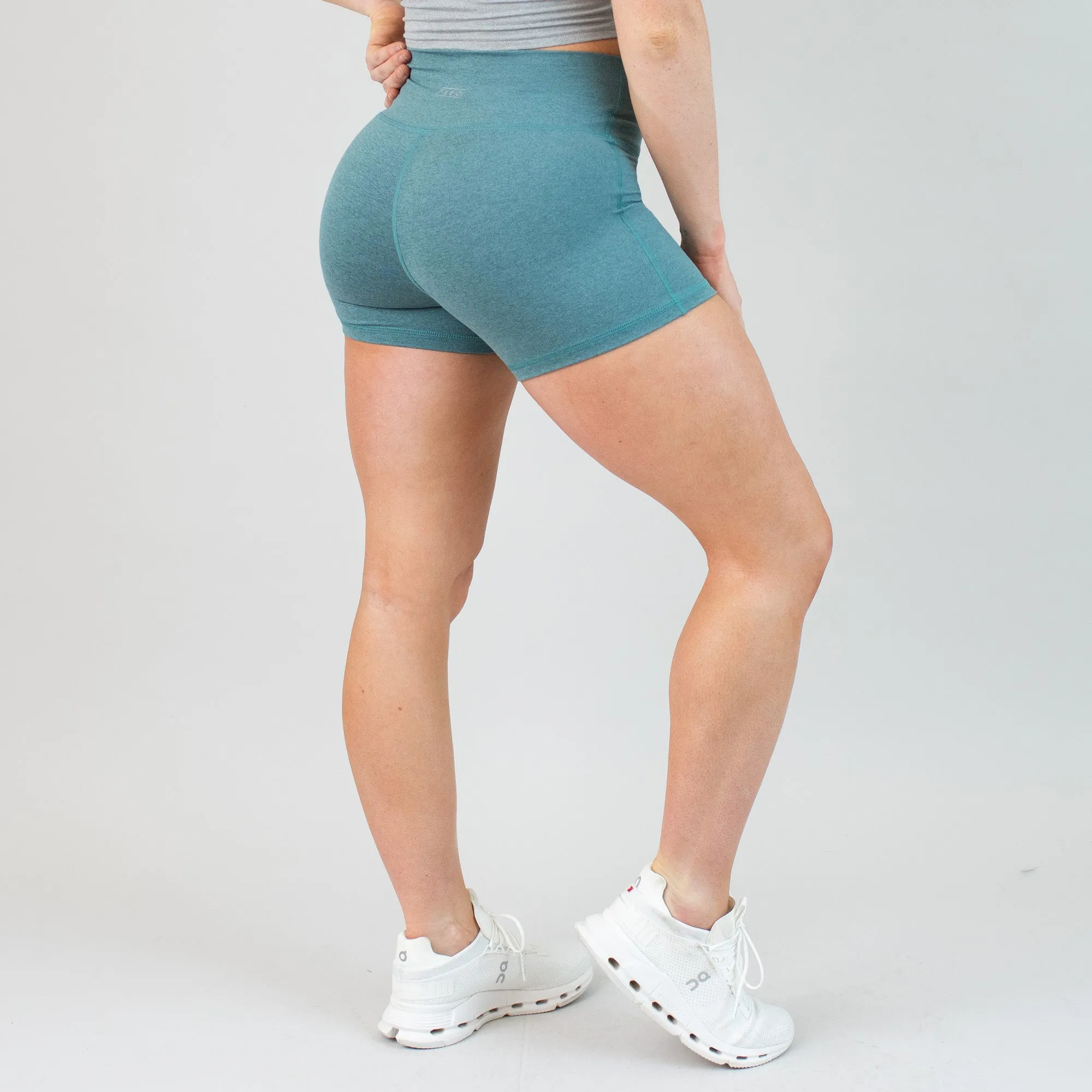 Ascend Short 3.25" - No Front Seam - Higher Rise