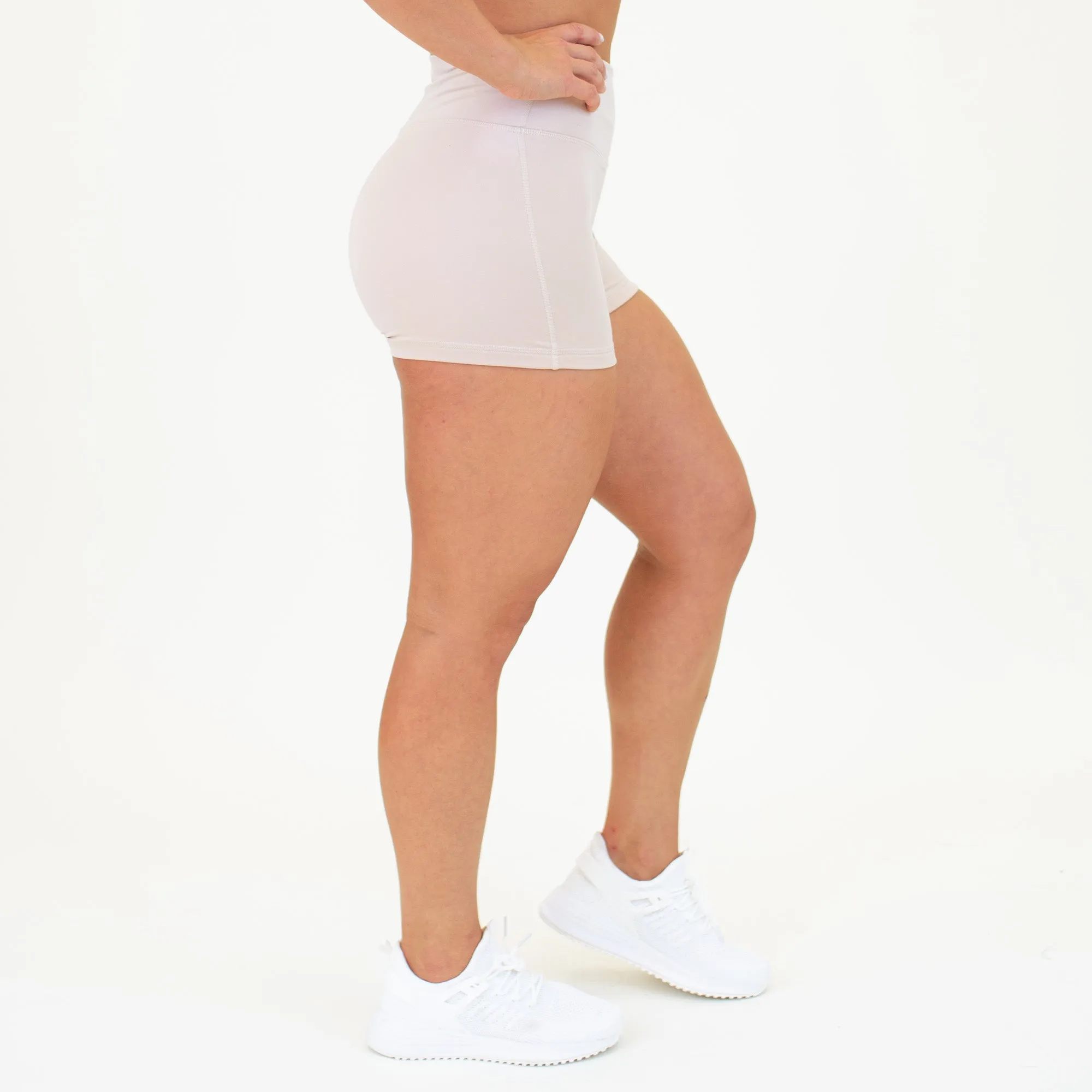 Ascend Short 3.25" - No Front Seam - Higher Rise