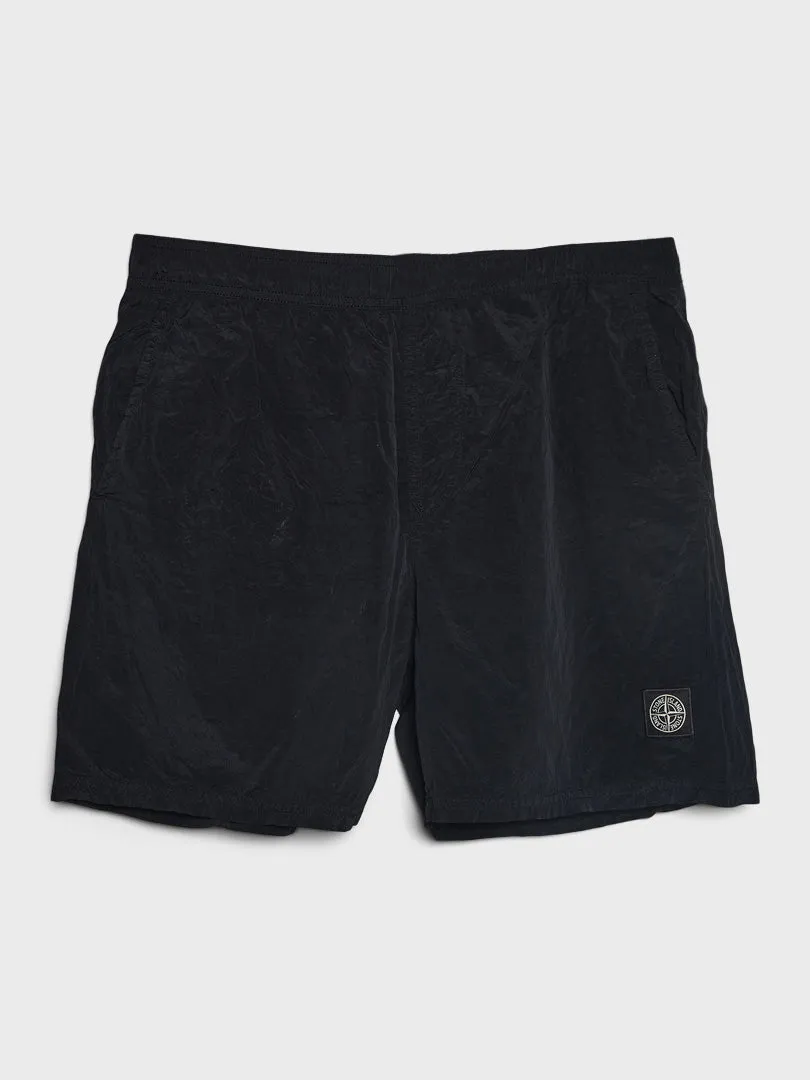 B0943 Shorts in Black