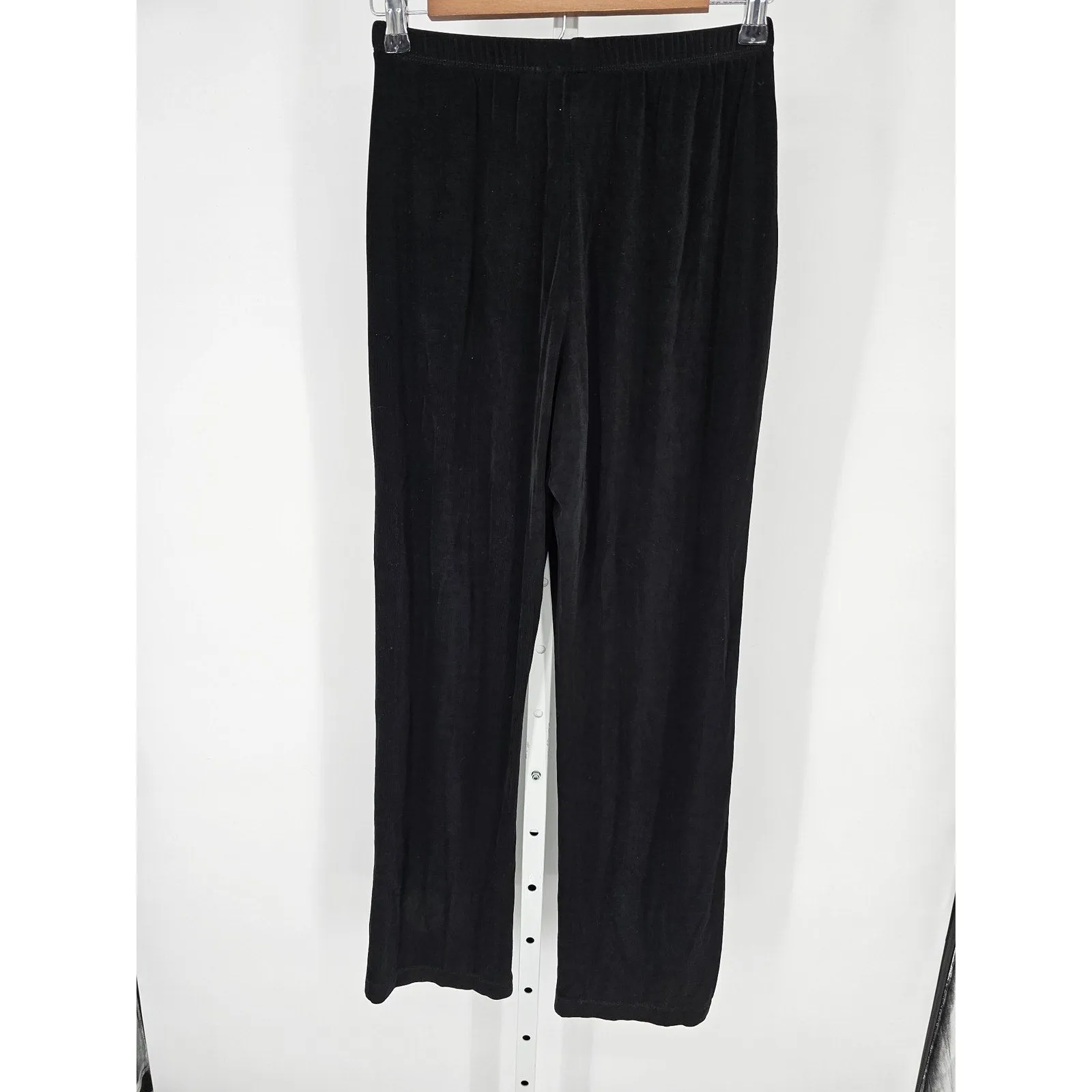 Chicos Travelers Womens Sz 0 (S) Pull On Straight Leg Pants Black