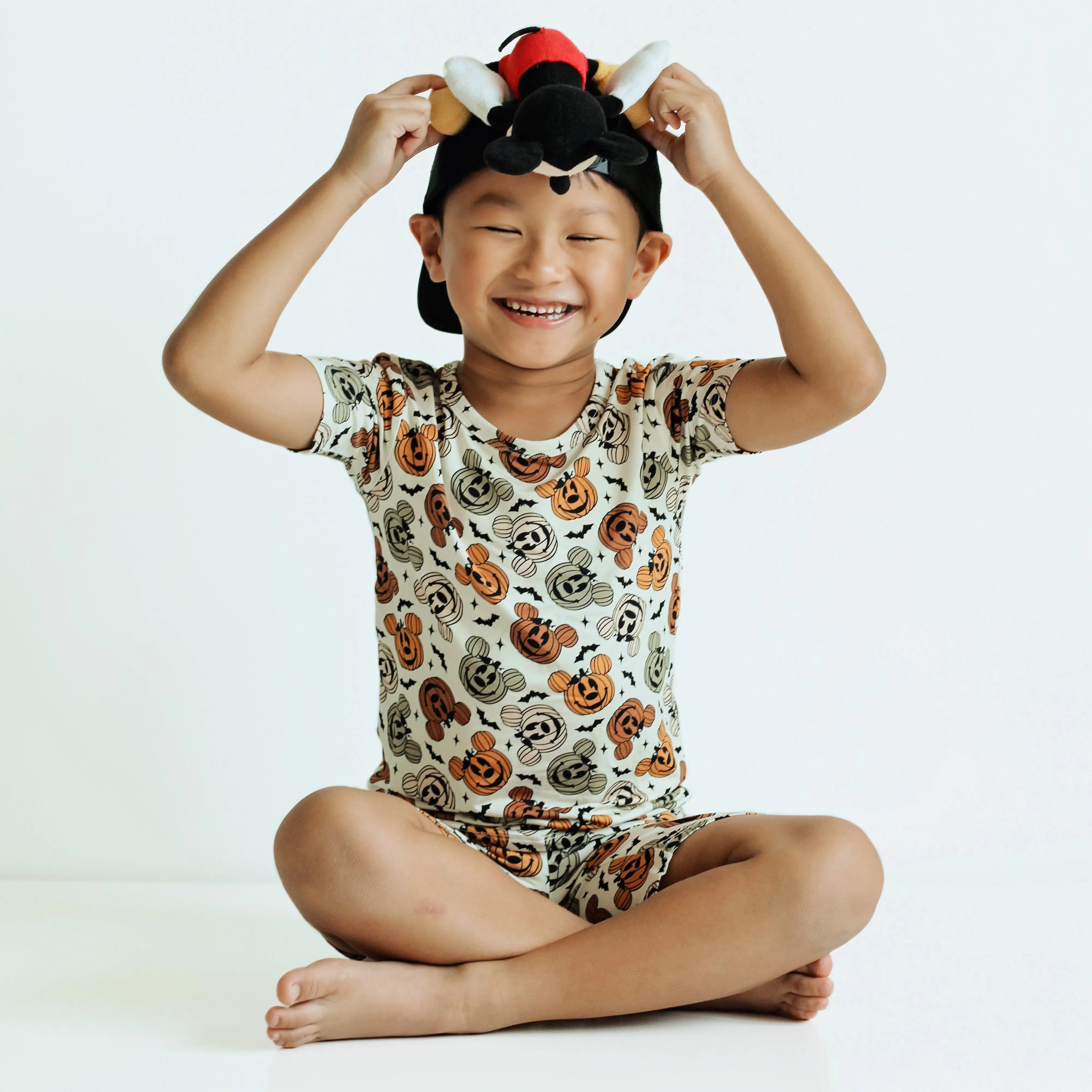 TWO PIECE SHORTIE SET- Neutral Magic