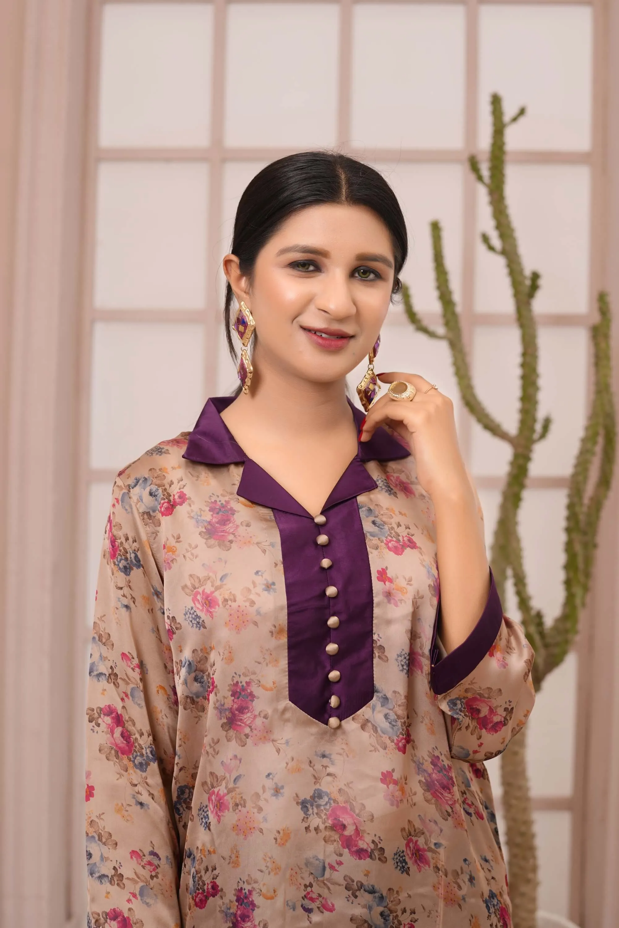 Vintage Floral Tunic with Contrasting Satin Details – Buy Online USA | IshDeena